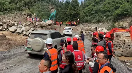 चीन में एस-104 राजमार्ग यातायात के लिए खुला