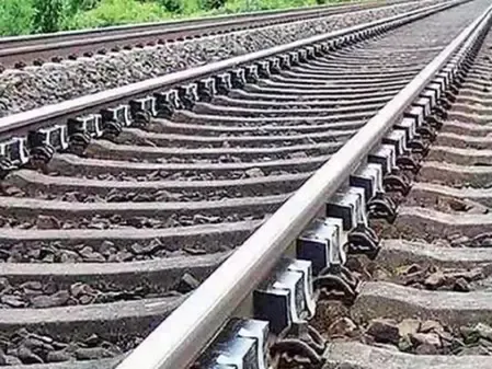 What Caused the Test Train Crash That Killed 11 Railway Workers in Yunnan?