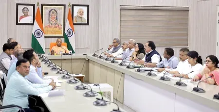 यूपी में 12 जुलाई को 'एक पेड़ मां के नाम' अभियान: एक दिन में लगेंगे 35 करोड़ पौधे, CM योगी ने किया जनप्रतिनिधियों से संवाद