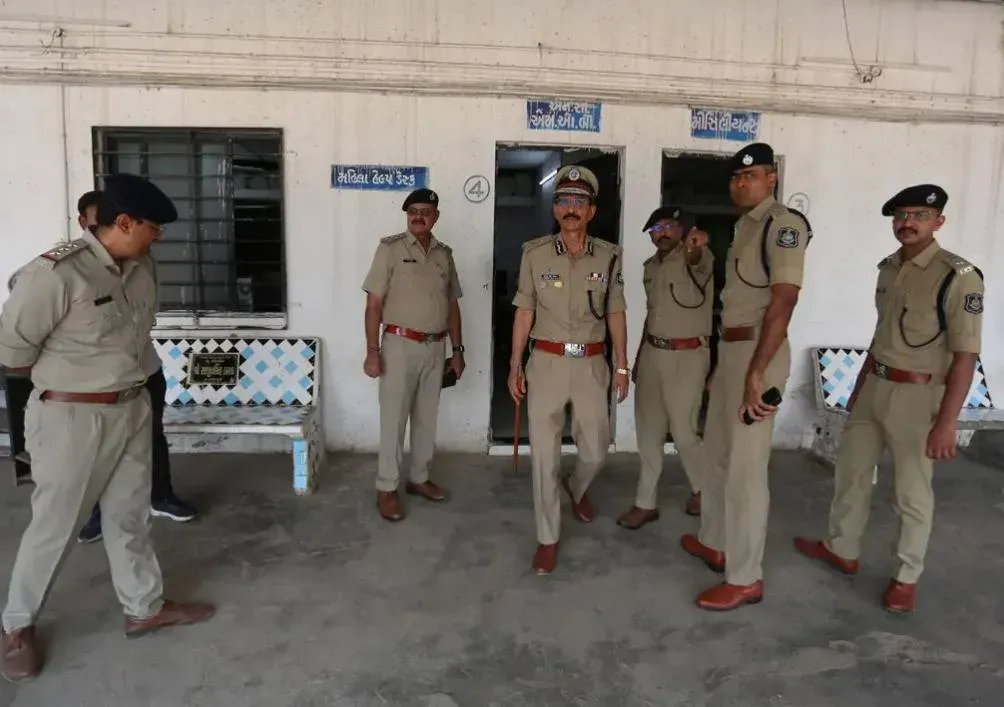 Ahmedabad Crime Branch detains 131 Bangladeshi nationals in citywide drive