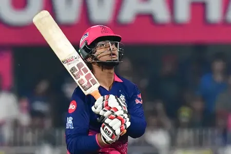 15 की उम्र में वैभव सूर्यवंशी ने सिर्फ '15 गेंदों' में लगाई आईपीएल फिफ्टी