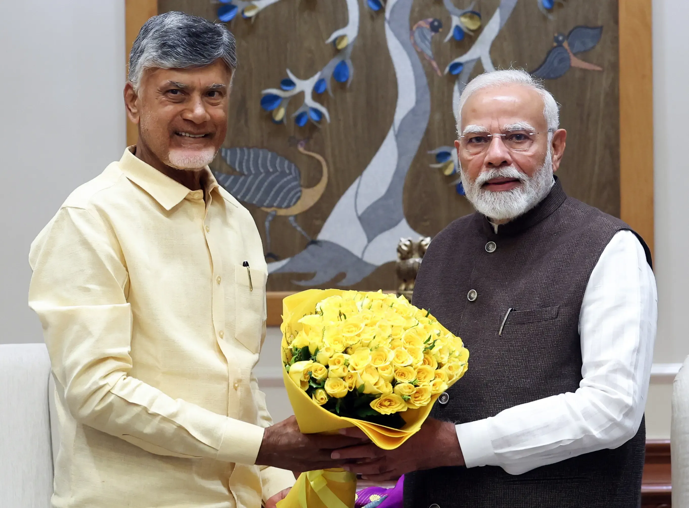 क्या प्रधानमंत्री मोदी ने चंद्रबाबू नायडू को मुख्यमंत्री के रूप में 15 साल पूरे करने पर बधाई दी?