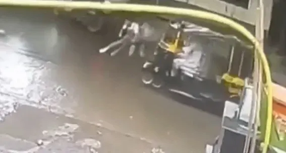 Mumbai hit-and-run: 15-year-old girl struck near Vile Parle, biker absconding