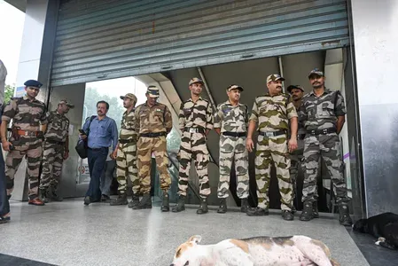 16 Delhi Metro stations shut after Jantar Mantar protest violence