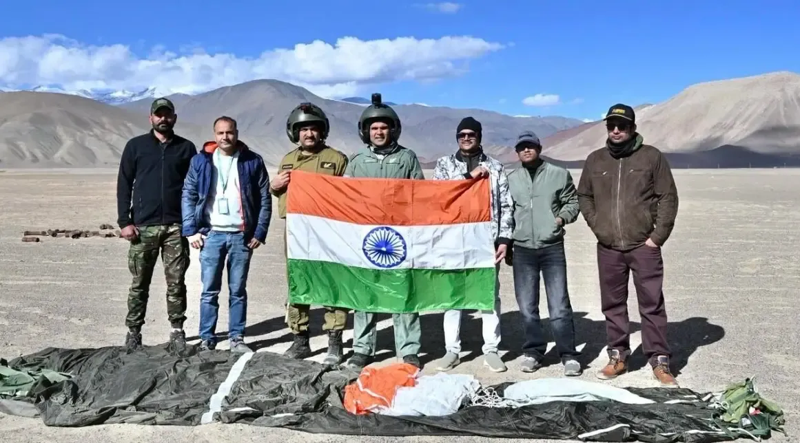 DRDO का स्वदेशी पैराशूट लद्दाख में 16,000 फीट से सफल, आत्मनिर्भर भारत को बड़ी उपलब्धि