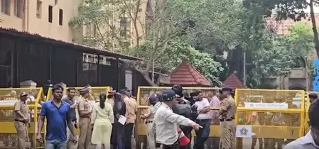 क्या 17 साल बाद भी मालेगांव बम विस्फोट का गुनहगार नहीं मिला?