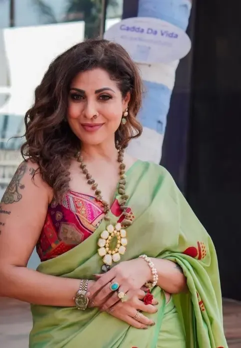 तनाज ईरानी की अनोखी कहानी: 18 साल की उम्र में शादी, 20 में बनीं मां और समाज से लड़ा प्यार