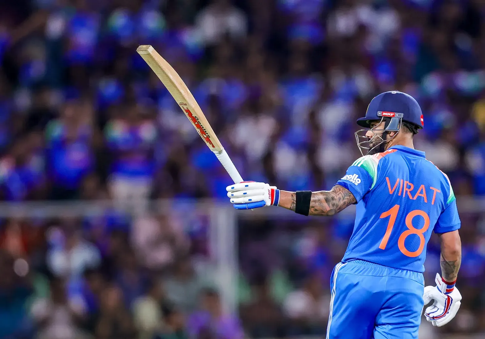 Kohli crosses 15,000 ODI runs, only second man after Tendulkar