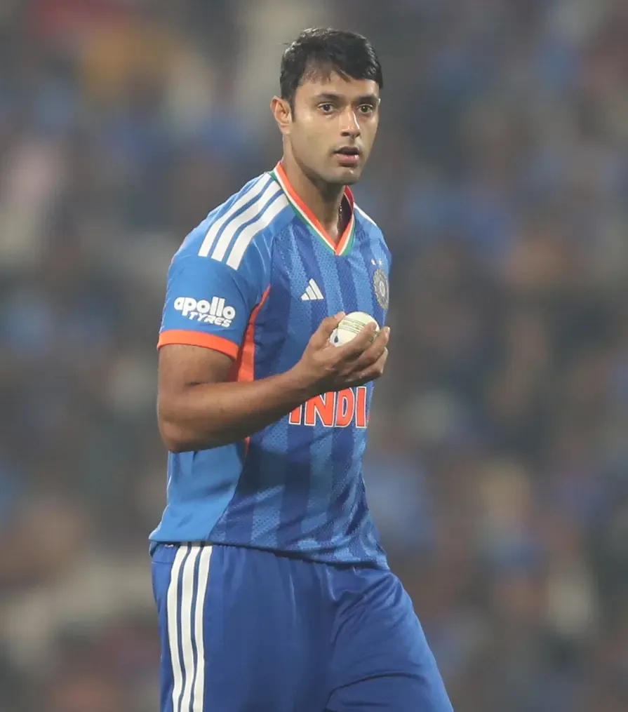How did Abhishek, Rinku, and Varun lead India to a 48-run victory over New Zealand?