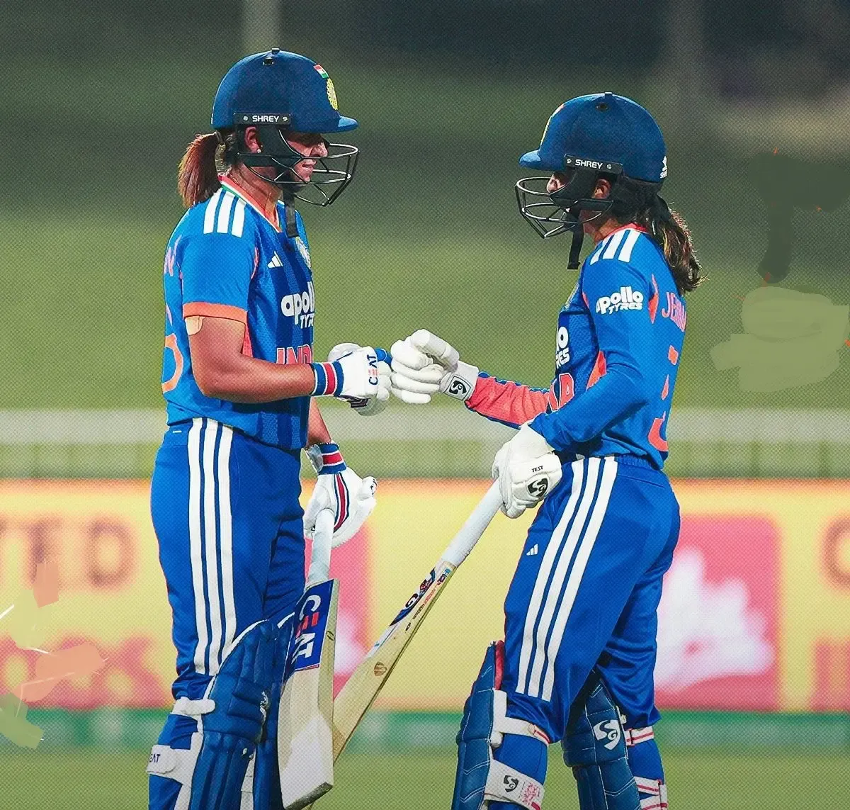 1st T20I: Harmanpreet's Brilliance Overshadowed by Late Collapse as India Posts 157/7 Against South Africa