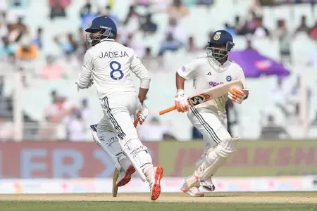 1st Test: Harmer picks four as India bundled out for 189, lead South Africa by 30 runs