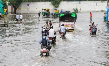 मध्य प्रदेश में भारी बारिश से जन जीवन प्रभावित, भोपाल में जलजमाव