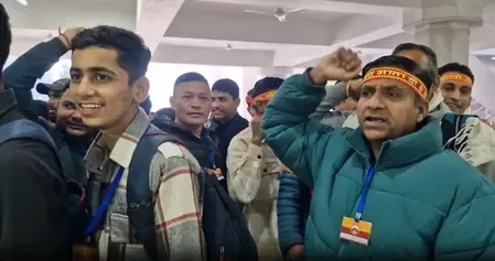 जम्मू: नए साल की शुरुआत से पहले श्री माता वैष्णो देवी मंदिर में उमड़ी श्रद्धालुओं की भीड़