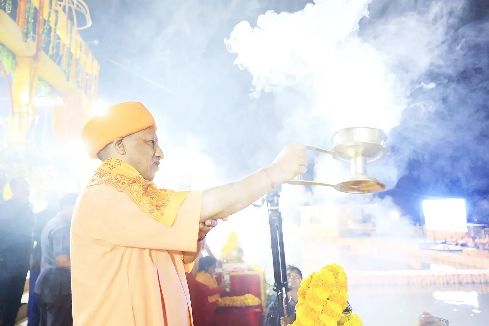 क्या अयोध्या दीपोत्सव 2025 मां सरयू की महाआरती की गूंज से नया इतिहास रचेगा?