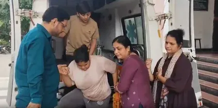उज्जैन नागचंद्रेश्वर मंदिर में नागपंचमी पर भगदड़, हरसिद्धि मंदिर के बैरिकेट्स टूटे; कई श्रद्धालु घायल