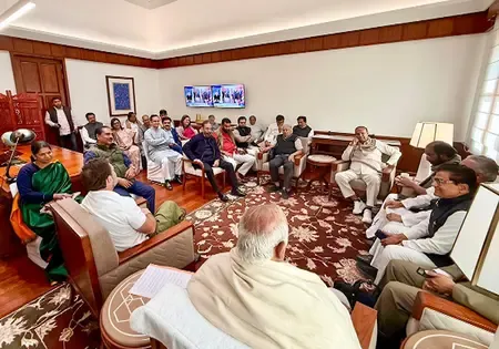 2026 polls: A foe in one shadow, an ally in another light