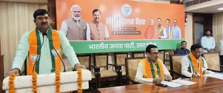 यूपी विधानसभा चुनाव 2027: भाजपा ने बूथ स्तर तक संगठन मजबूत करने का संकल्प लिया, विपक्ष पर 'झूठ और भ्रम' का आरोप
