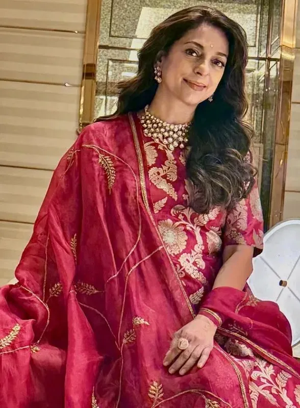 जूही चावला के 20 साल के योग सफर पर आयुष मंत्रालय का वीडियो, बोलीं- 'योग ने दी मानसिक स्पष्टता और आंतरिक मजबूती'