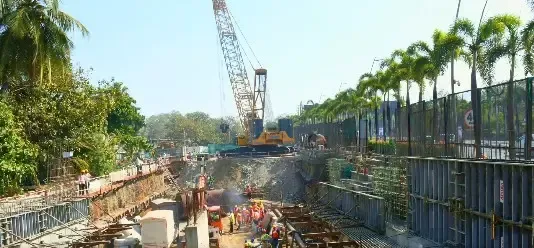 क्या 2400 एमएम पानी की मुख्य लाइन डायवर्ट करना मुंबई मेट्रो 7ए प्रोजेक्ट की बड़ी उपलब्धि है?