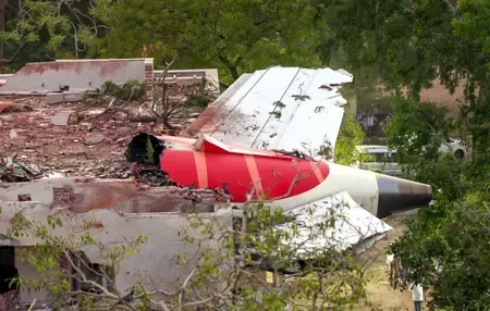 How Did the Air India Dreamliner Crash Result in 241 Fatalities?