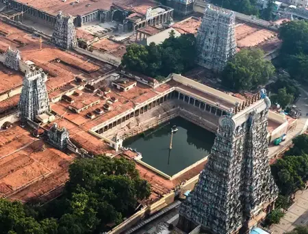 2 हजार साल से भी पुराना है मीनाक्षी देवी का यह भव्य मंदिर, रहस्यमयी रूप में विराजमान हैं माता 