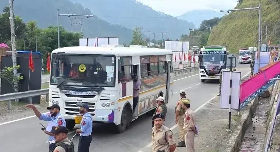 Amarnath Yatra 2026: 2nd batch of 3,865 pilgrims crosses Ramban under tight security