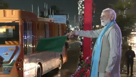 पीएम मोदी ने स्टैच्यू ऑफ यूनिटी पर 30 करोड़ रुपए की लागत से निर्मित 25 नई ई-बसों को दिखाई हरी झंडी