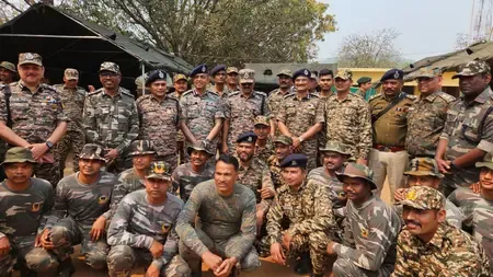 झारखंड को 31 मार्च तक नक्सलमुक्त बनाने की दिशा में सीआरपीएफ डीजी की समीक्षा