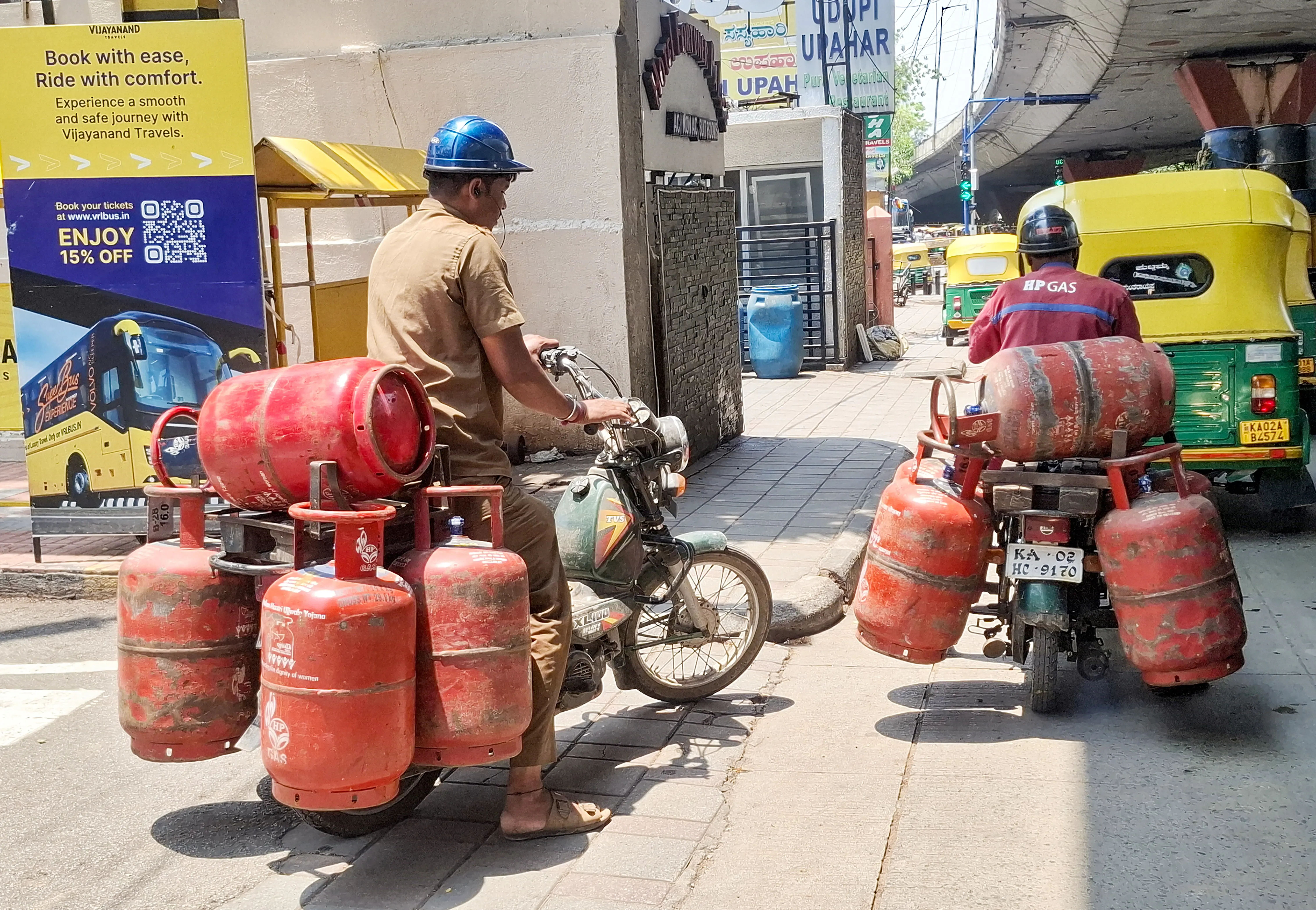 Government Reports Sale of 3.9 Lakh 5 kg FTL Cylinders Since March 23, 60 Lakh Domestic LPG Delivered in One Day