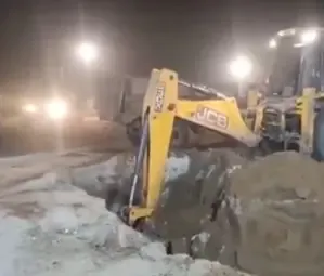 Rescue Operations Ongoing for 3-Year-Old Girl Trapped in Rajasthan Borewell