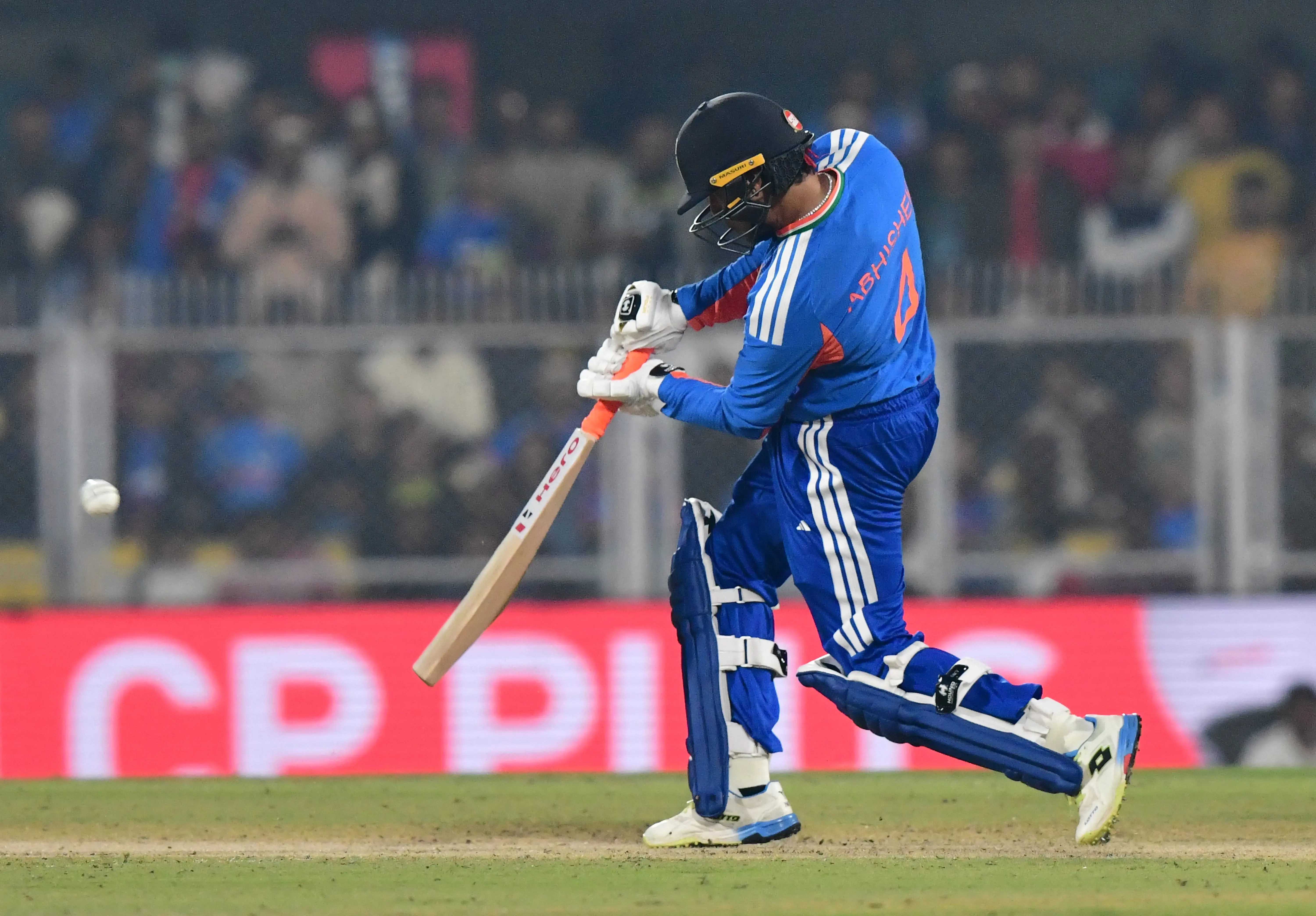 How did Abhishek and Suryakumar lead India to a 3-0 series victory?