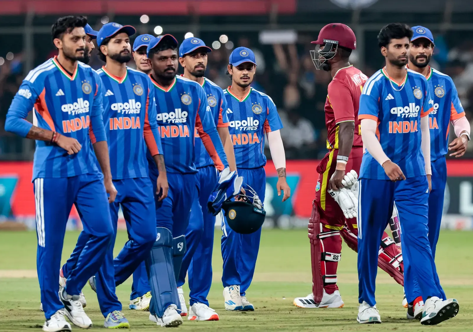 India beat West Indies by 14 runs in 3rd T20I, lead series 2-1