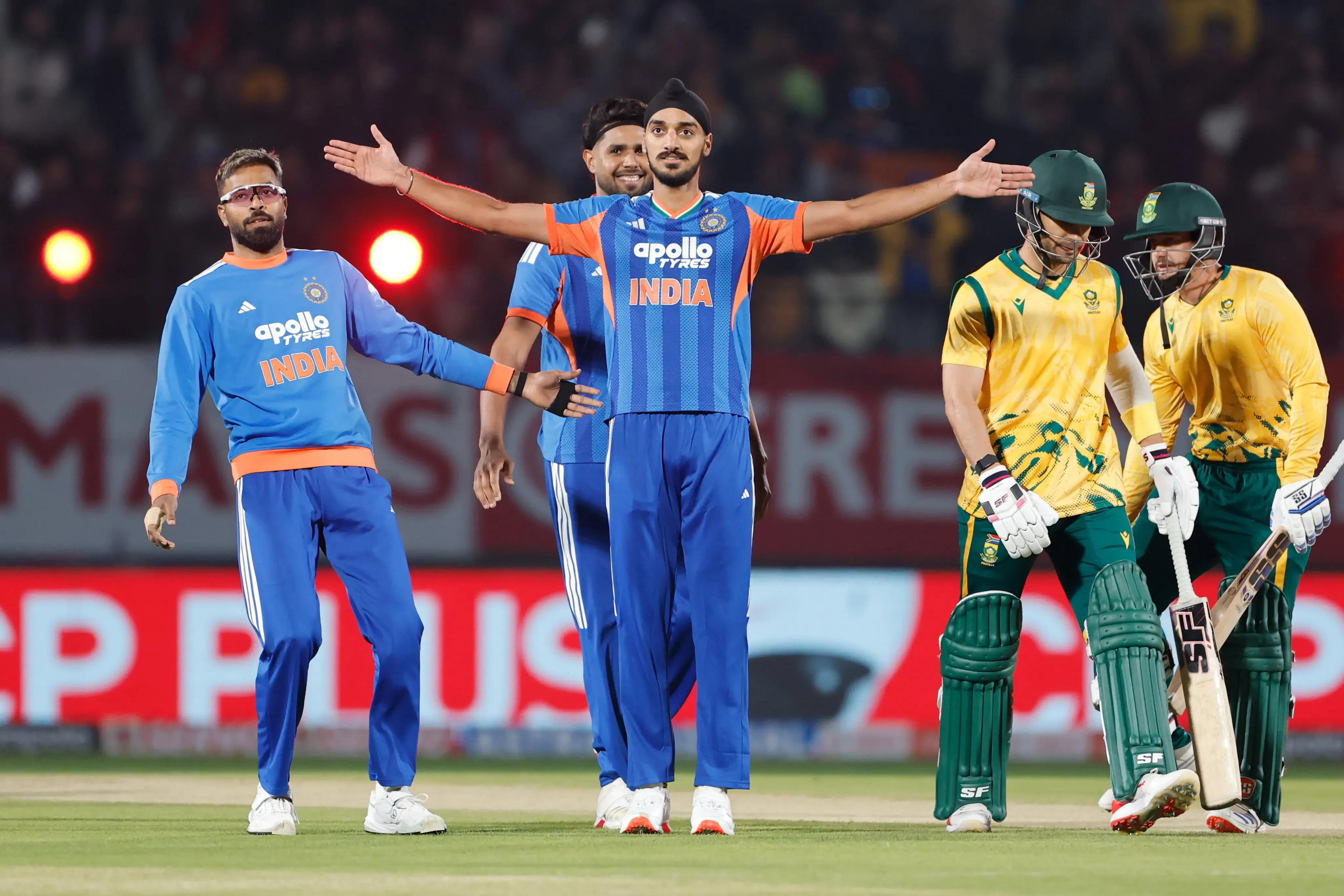 How Did Varun and Arshdeep Lead India to Victory Over South Africa?