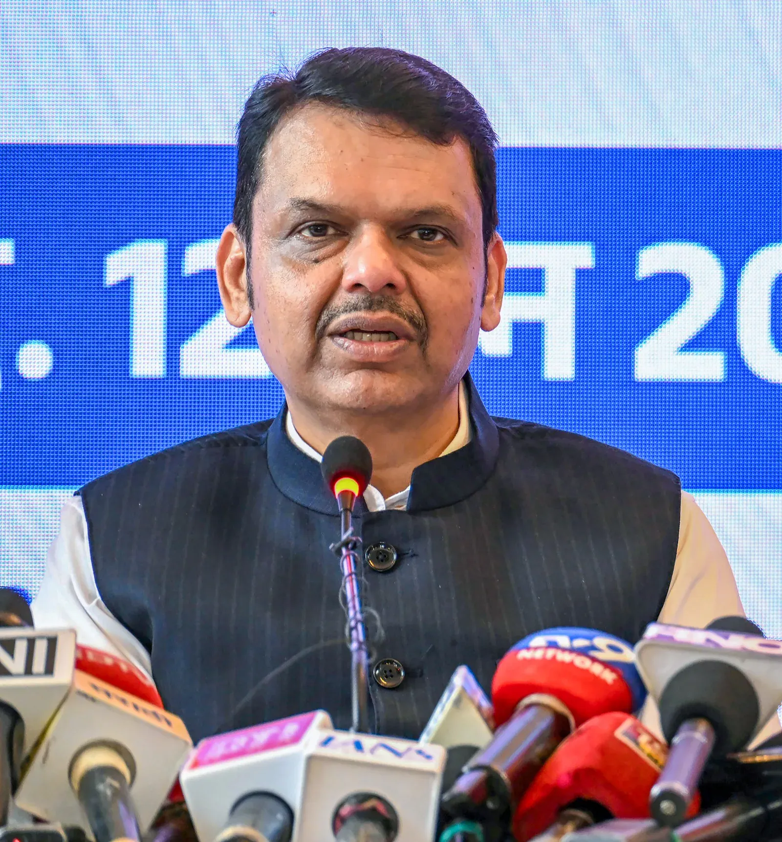 Nepal floods: 404 Maharashtra citizens safe, 338 contacted as Fadnavis orders swift rescue