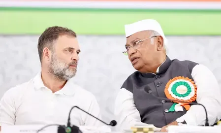 बिहार चुनाव के लिए कांग्रेस ने जारी की स्टार प्रचारकों की लिस्ट, खड़गे-राहुल समेत 40 नेताओं के नाम