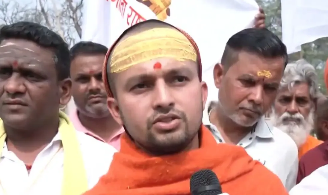 धर्मयुद्ध का शंखनाद: 40 दिन के अल्टीमेटम के बाद लखनऊ में होगी ऐतिहासिक शुरुआत