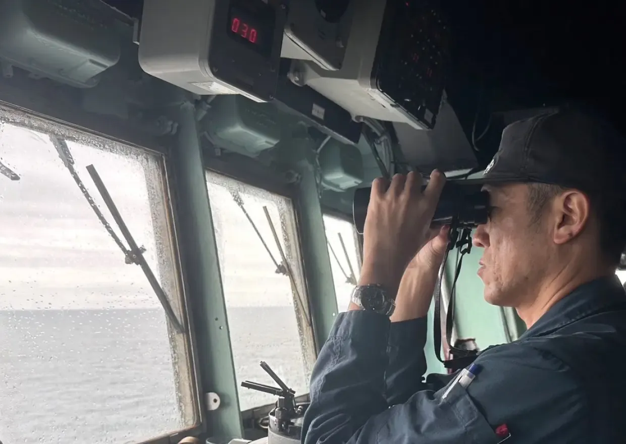 41 Chinese PLA Aircraft and 9 Navy Vessels Observed: Taiwan's Defense Ministry