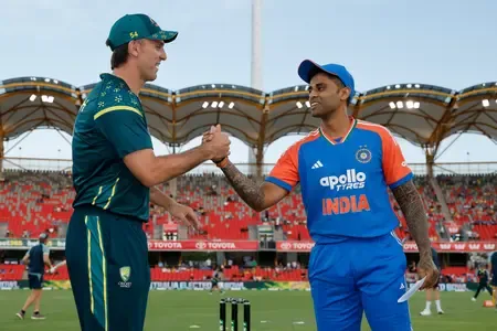 Did Australia make four changes and choose to bowl first against an unchanged India?