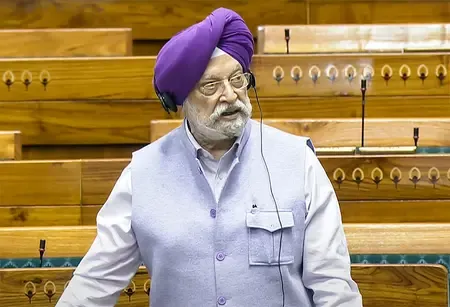 How Many Citizens Visit Fuel Stations Daily? Hardeep Puri Reveals