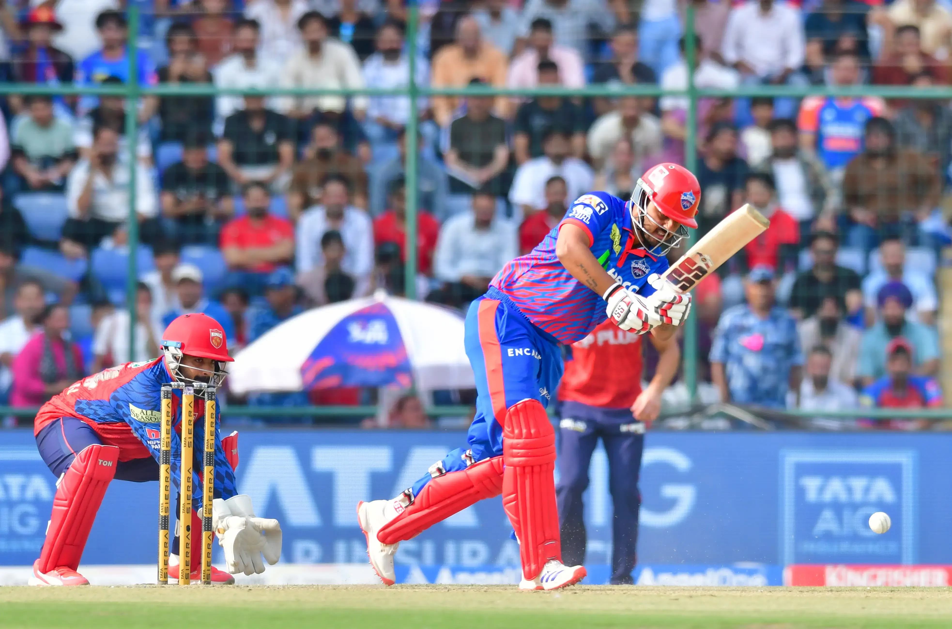 नीतीश राणा का ऐतिहासिक धमाका: बार्टलेट के एक ओवर में ठोके 28 रन, 6-4-4-4-4-6 की बारिश