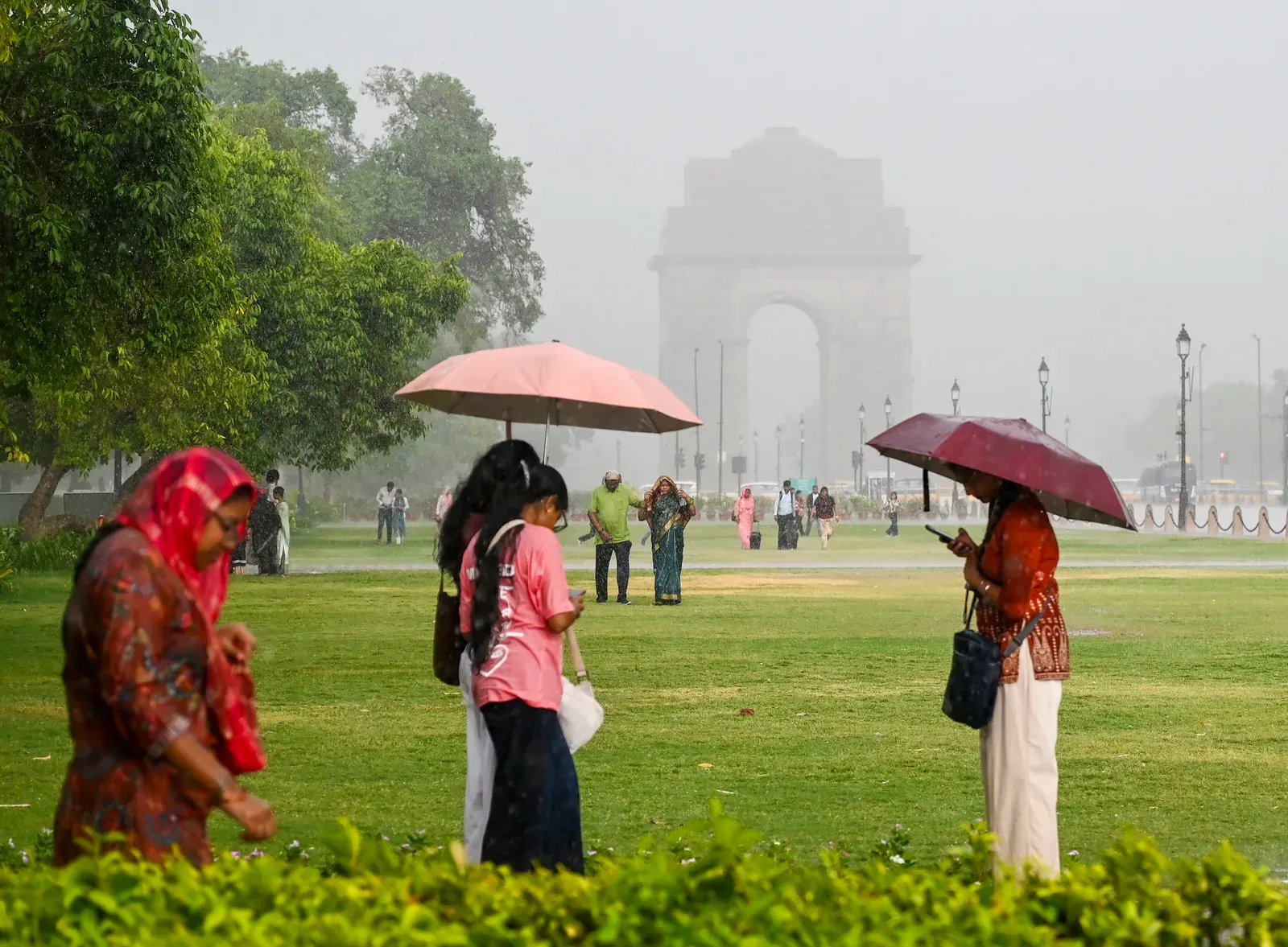 दिल्ली-एनसीआर में 6 जून तक गर्मी से राहत, 1-2 जून को येलो अलर्ट; तापमान 40°C से नीचे रहेगा