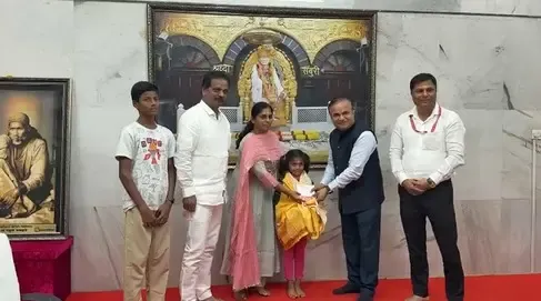 6 वर्षीया आर्या निकी थिन्नालुरी ने अरब सागर में 17 किमी तैरकर रचा इतिहास, अटल सेतु से गेटवे ऑफ इंडिया तक 3 घंटे 51 मिनट में पूरी की दूरी