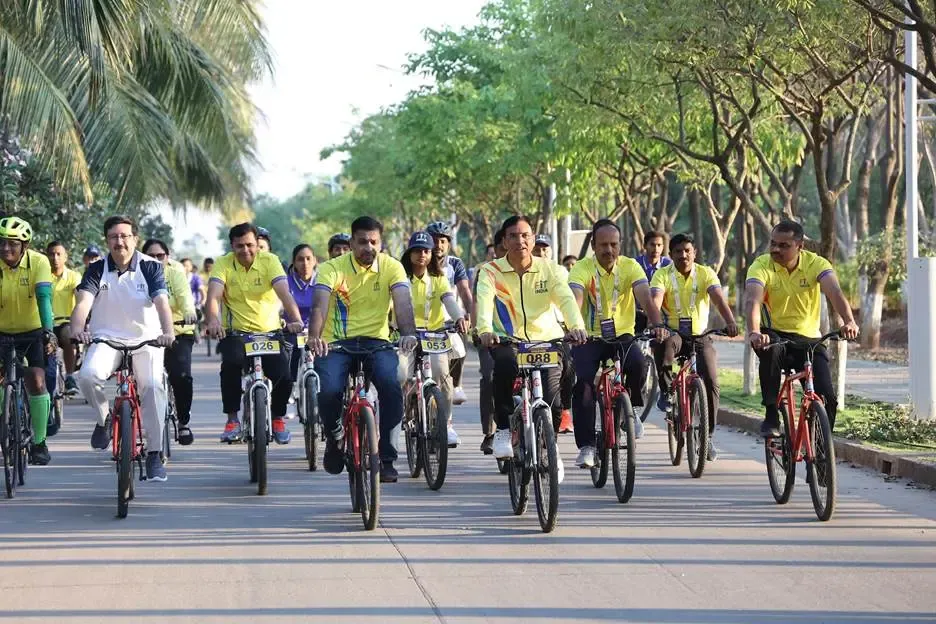 712.59 km of Cycle Tracks Established Across 61 Cities Under Smart City Initiatives