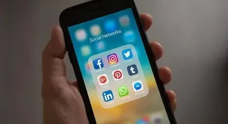 Are 81% of Indians Using Facebook, Instagram, and WhatsApp to Discover Financial Products?