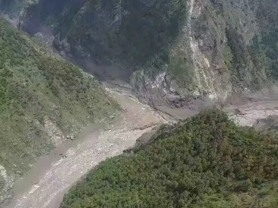 नेपाली विशेषज्ञों की पुष्टि: 26 अगस्त का हिमनद भूस्खलन नेपाल में हुआ, जलवायु परिवर्तन मूल कारण