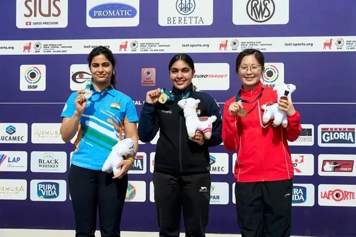 How Did 8 Indians Qualify for the ISSF WC Final in Doha?