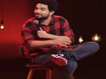 8 मिलियन में से सिर्फ 2 लोगों को फॉलो करते हैं समय रैना, राखी सावंत का नाम टॉप पर