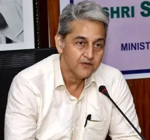 90,000 sewer workers profiled for PPE kits and insurance: Social Justice Secretary