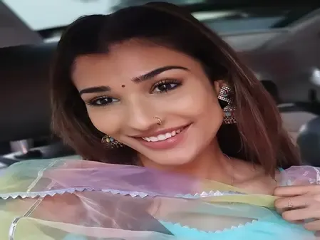 'क्या बिग बॉस 19 में नेहल ने अमाल मलिक से झगड़ा किया?'