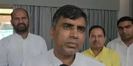 सिक्किम को पड़ोसी देश बताने के लिए कांग्रेस नेता पर मुकदमा हो : हरियाणा के मंत्री महिपाल ढांडा